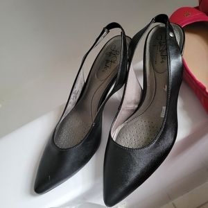 Life stride went comfort shoes